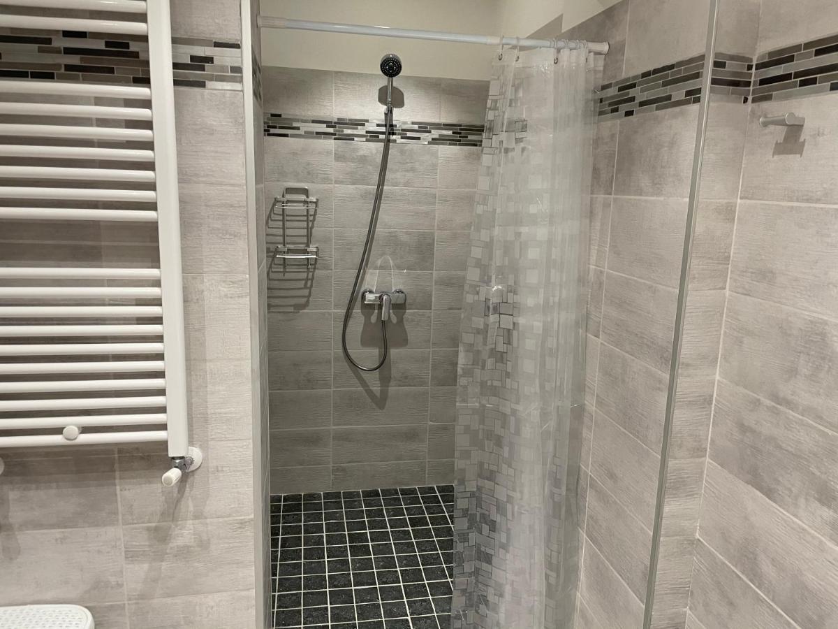 Fancy Westpark 2 Residence Lakeview W7 Bukarest Kültér fotó
